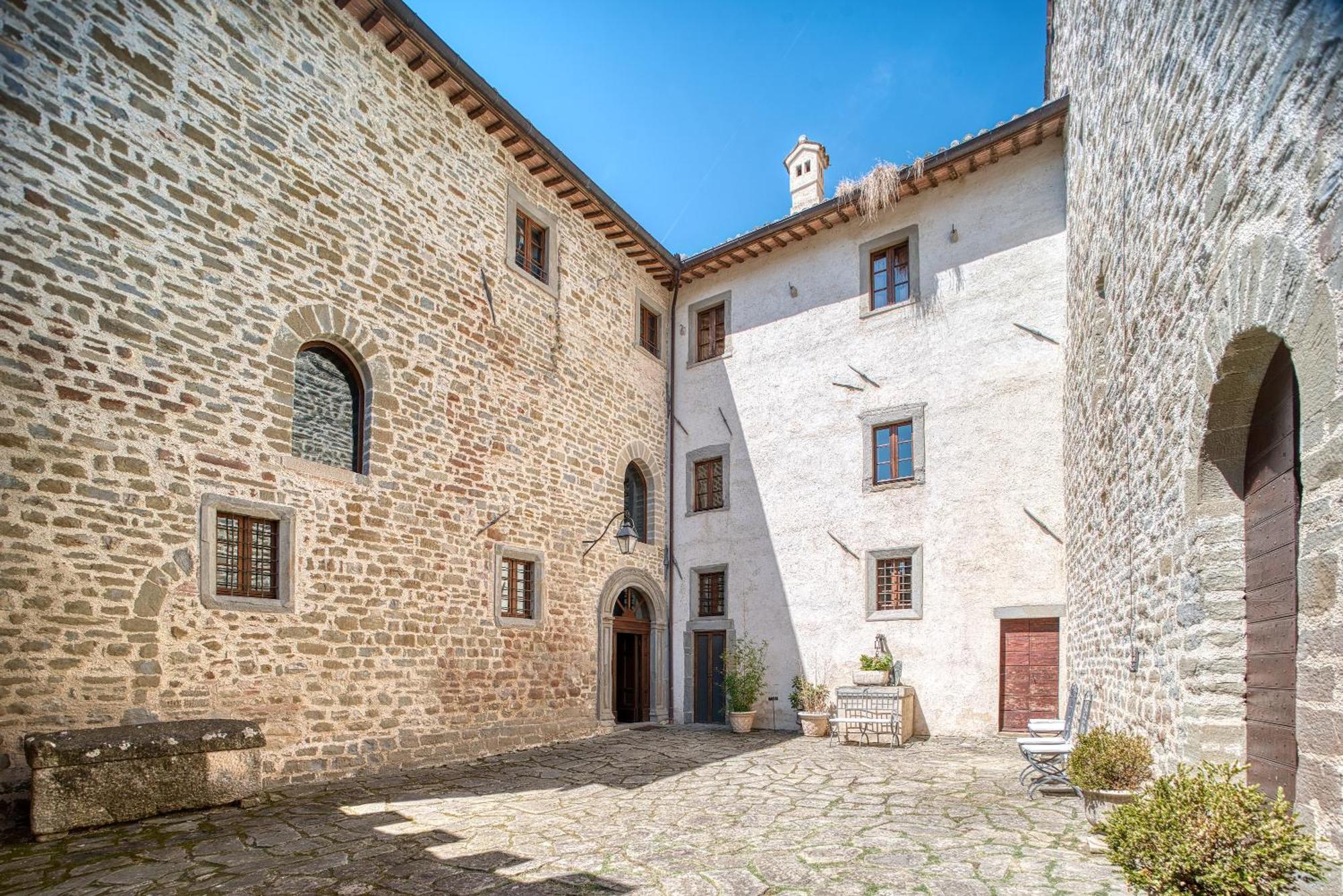 Castello Di Magrano Villa กุบบีโอ ภายนอก รูปภาพ